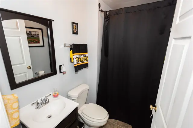 132 Winterbrook Drive gallery image 39
