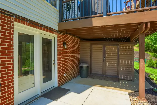 133 Hunter Drive gallery image 49