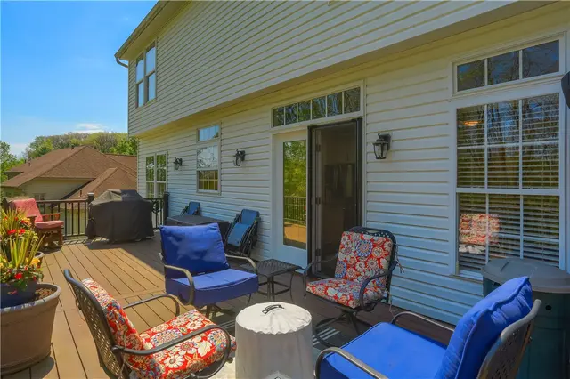 133 Hunter Drive gallery image 50