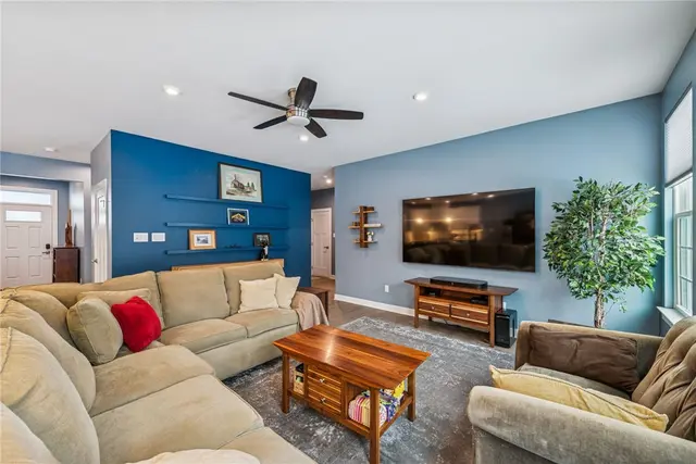 133 Lindana Ct gallery image 8