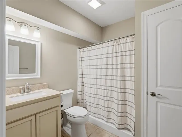 1337 Woodhill Dr Ext gallery image 28