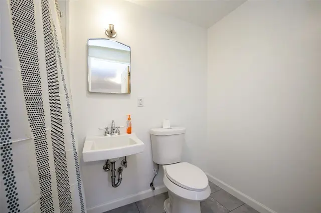 134 Pilgrim Dr gallery image 15