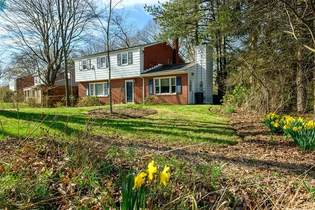 134 Pilgrim Dr gallery image 16