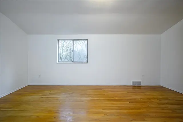 134 Pilgrim Dr gallery image 17