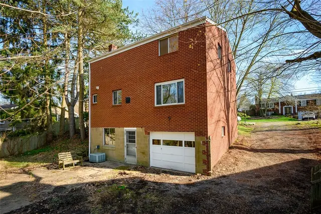134 Pilgrim Dr gallery image 24