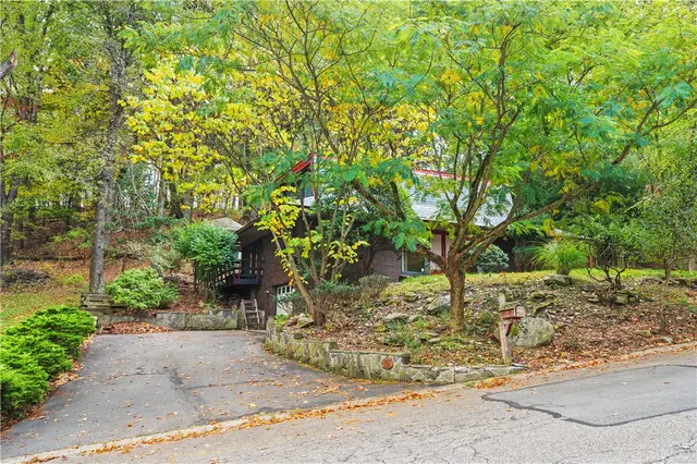 135 Berwyn Rd gallery image 7