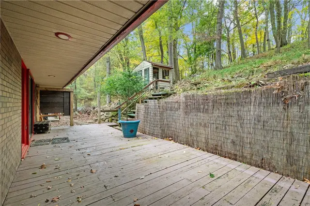 135 Berwyn Rd gallery image 17