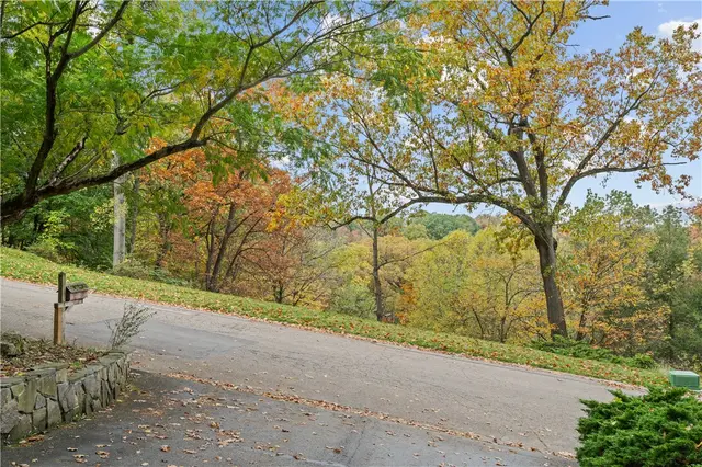 135 Berwyn Rd gallery image 22