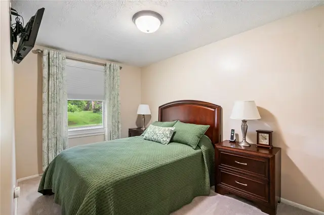 135 Fox Run Rd gallery image 8
