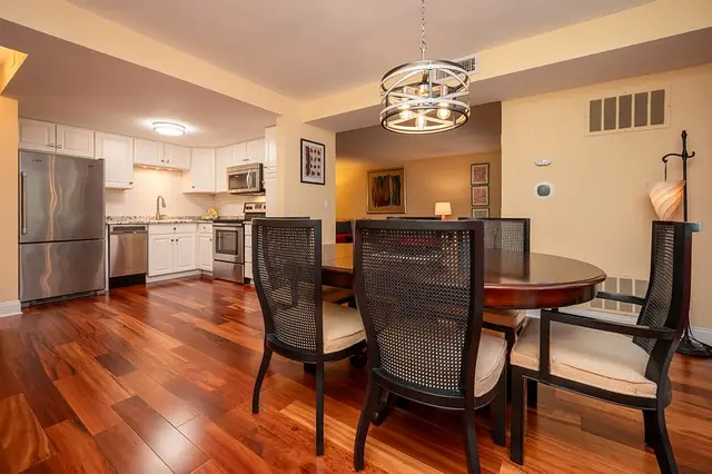 136 Centennial 204 gallery image 6
