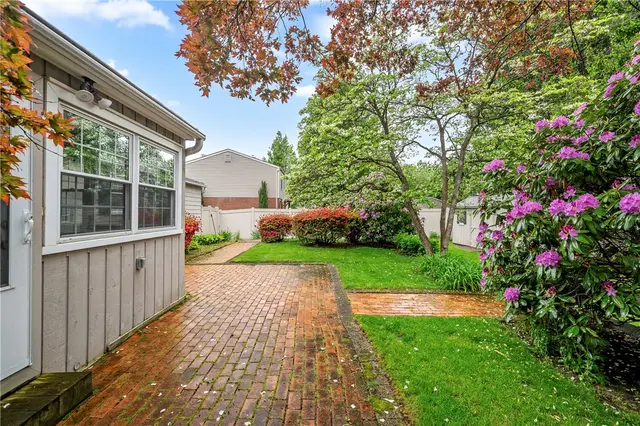 136 Kenney Drive gallery image 8