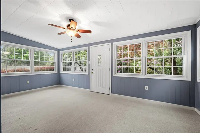 136 Kenney Drive gallery image 13