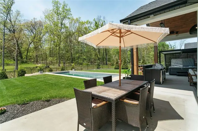 136 Morningside Dr gallery image 34