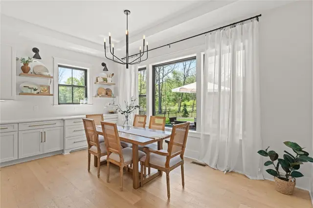 136 Morningside Dr gallery image 45