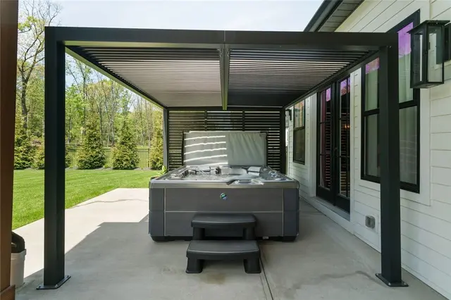 136 Morningside Dr gallery image 50