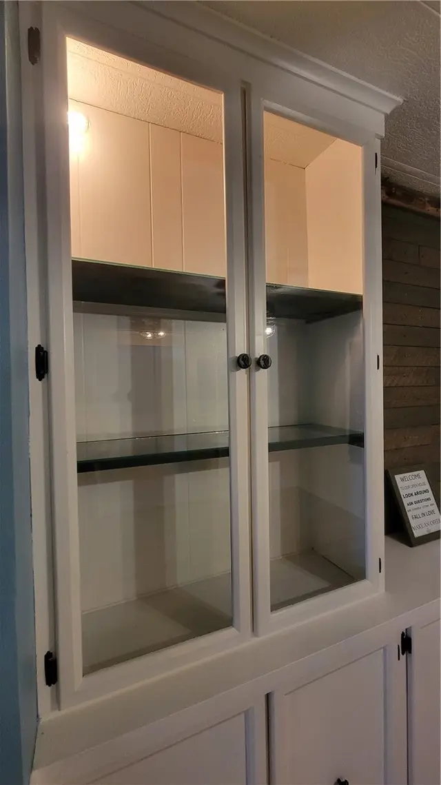 136 York Rd gallery image 5