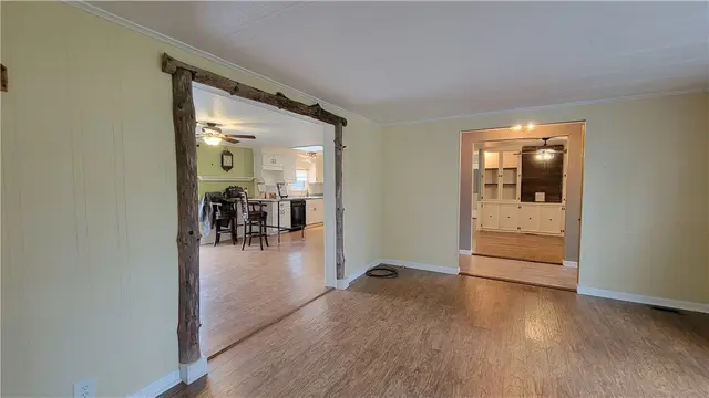 136 York Rd gallery image 30