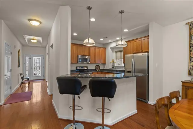 137 Freedom Ln gallery image 15