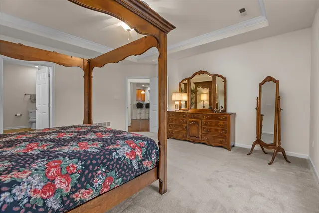 137 Freedom Ln gallery image 22
