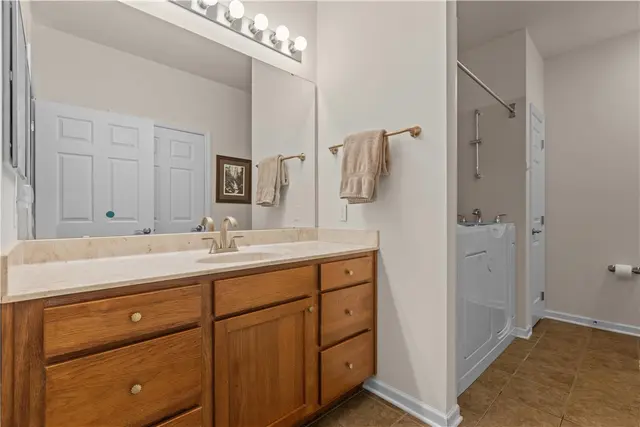 137 Freedom Ln gallery image 23