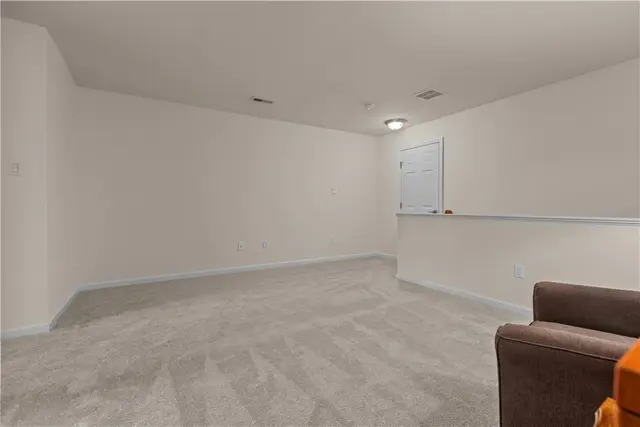 137 Freedom Ln gallery image 27