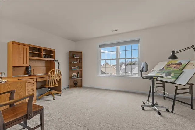 137 Freedom Ln gallery image 29