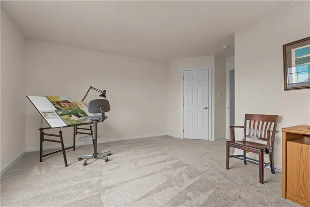 137 Freedom Ln gallery image 30