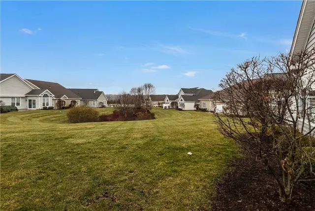 137 Freedom Ln gallery image 34