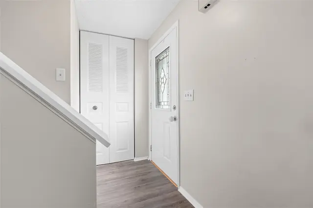 137 Mcdonald Dr gallery image 9