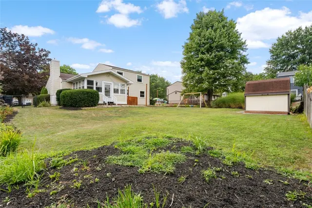 137 Mcdonald Dr gallery image 10