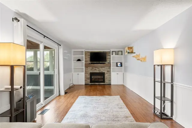 137 Mcdonald Dr gallery image 24