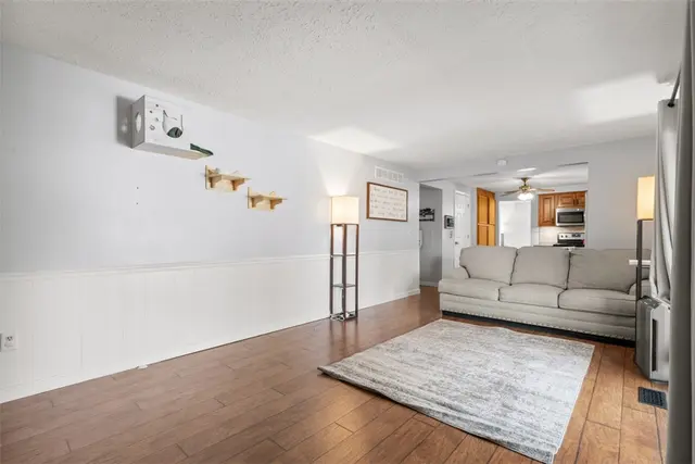 137 Mcdonald Dr gallery image 26
