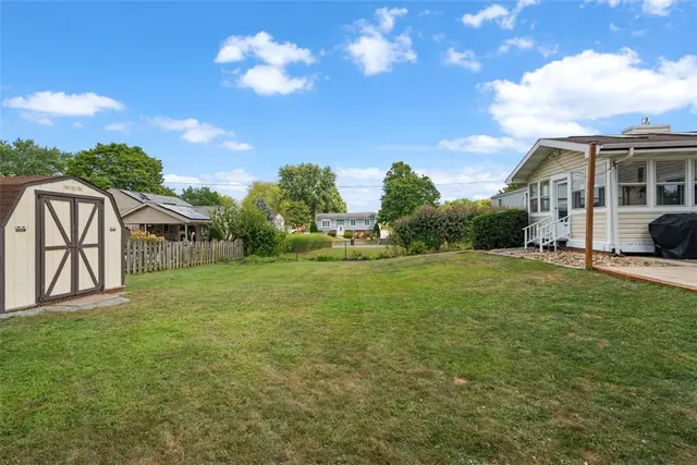 137 Mcdonald Dr gallery image 28