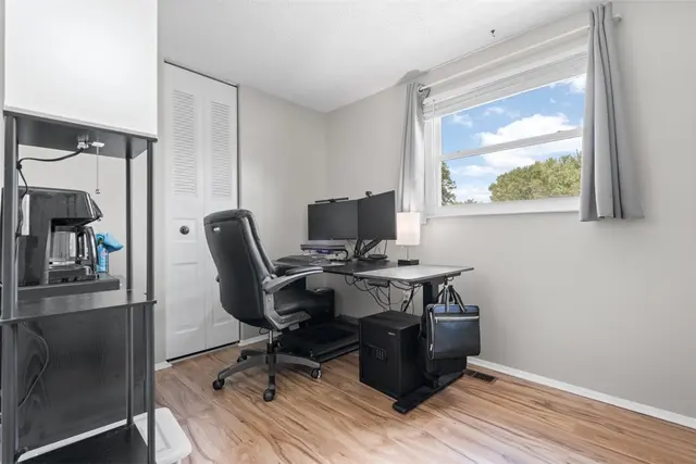 137 Mcdonald Dr gallery image 30
