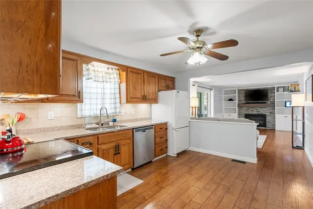 137 Mcdonald Dr gallery image 31