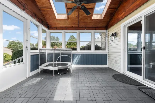 137 Mcdonald Dr gallery image 32