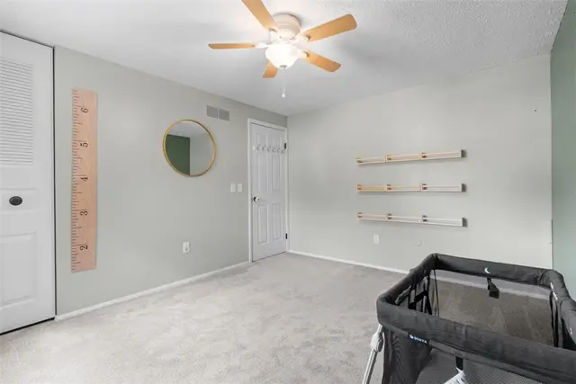 137 Mcdonald Dr gallery image 33