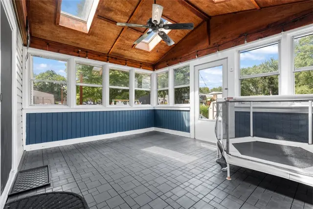 137 Mcdonald Dr gallery image 34