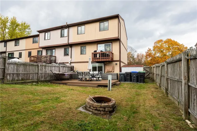 137 Parkwood Drive gallery image 8