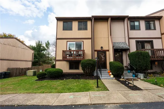137 Parkwood Drive gallery image 21