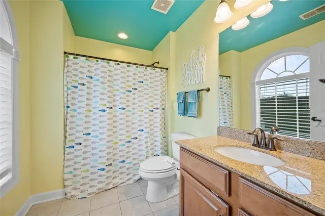 137 Sweetwater Drive gallery image 10
