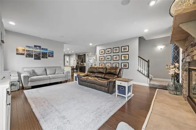 137 Sweetwater Drive gallery image 19