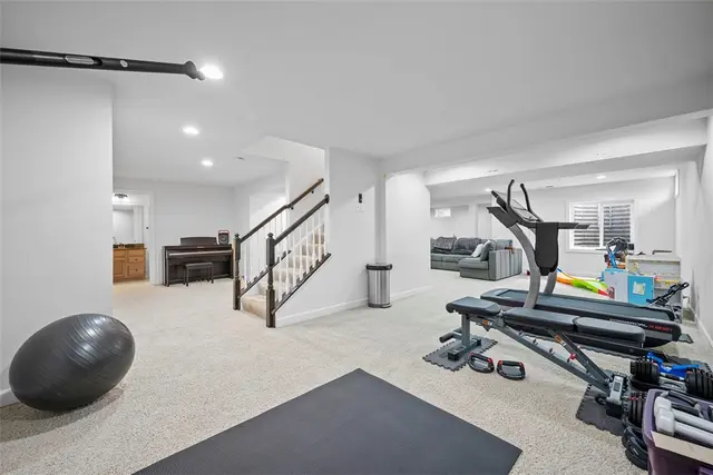 137 Sweetwater Drive gallery image 36