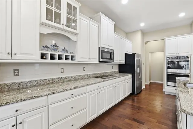 139 Olivia Avenue gallery image 11