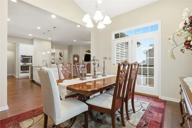 139 Olivia Avenue gallery image 17