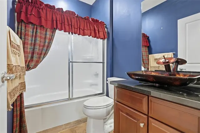 139 Olivia Avenue gallery image 31