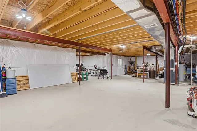 139 Olivia Avenue gallery image 37