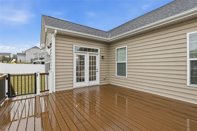 139 Olivia Avenue gallery image 39
