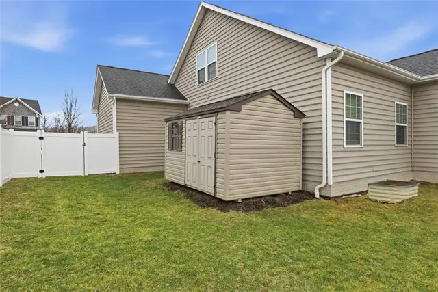 139 Olivia Avenue gallery image 43