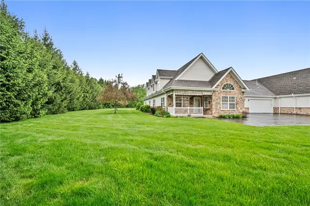 140 Canter Ln gallery image 5